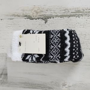 A new day charcoal gray and white fair isle fuzzy crew socks Size 4-10 NEW